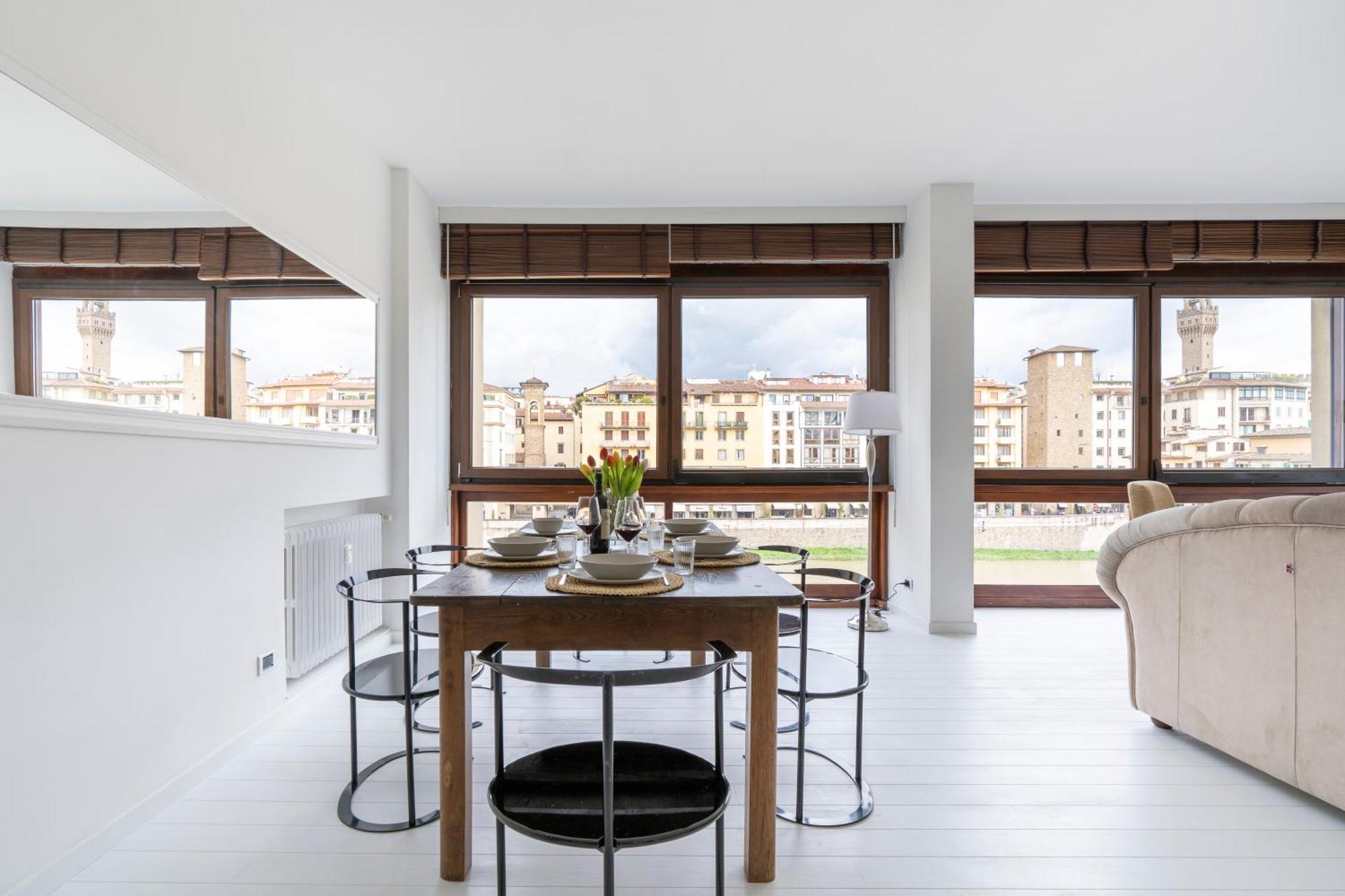 Ponte Vecchio Vista -floating On The Arno- Apartamento