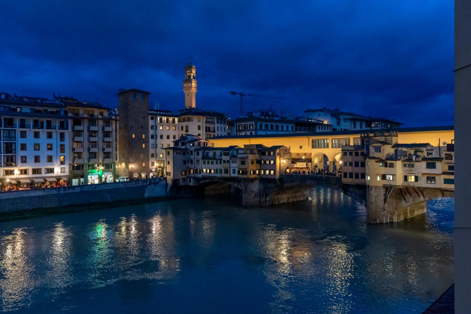 Apartamento Ponte Vecchio Vista -floating On The Arno- *